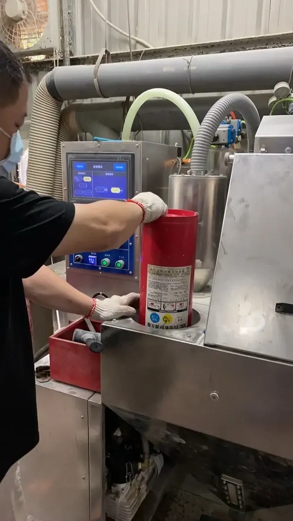 ABC性能檢查流程－將殘餘舊粉清除乾淨