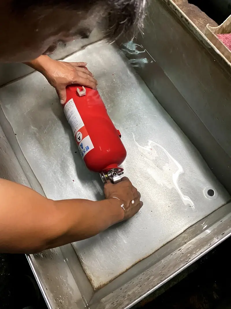 泡沫水強化液滅火器更換及充填作業流程－氣密測漏